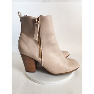 Jessica Cline Ankle Boots Size 8 Beige Faux Leather Block Heel Booties